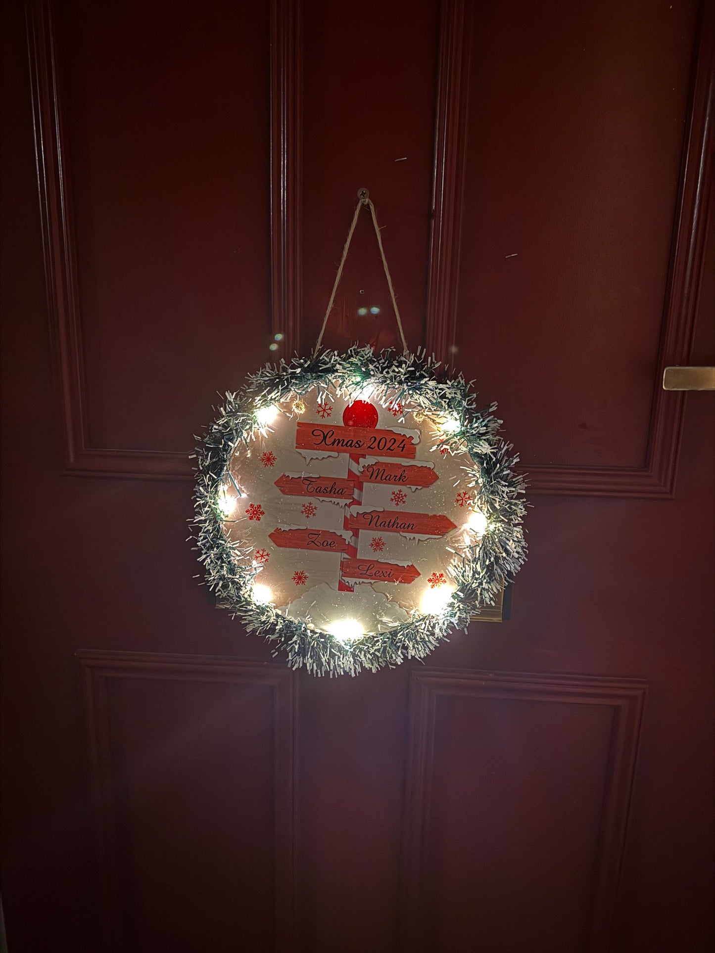 10” Xmas door hanger