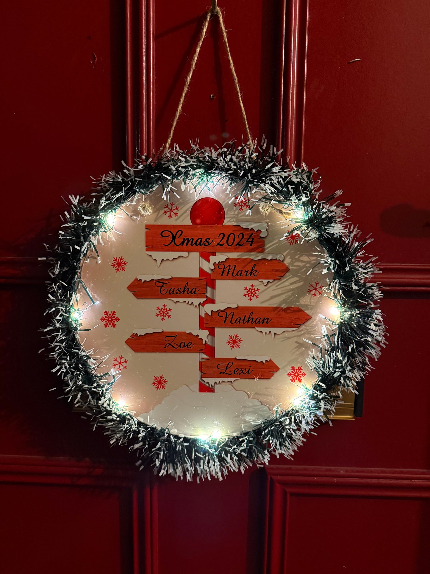10” Xmas door hanger