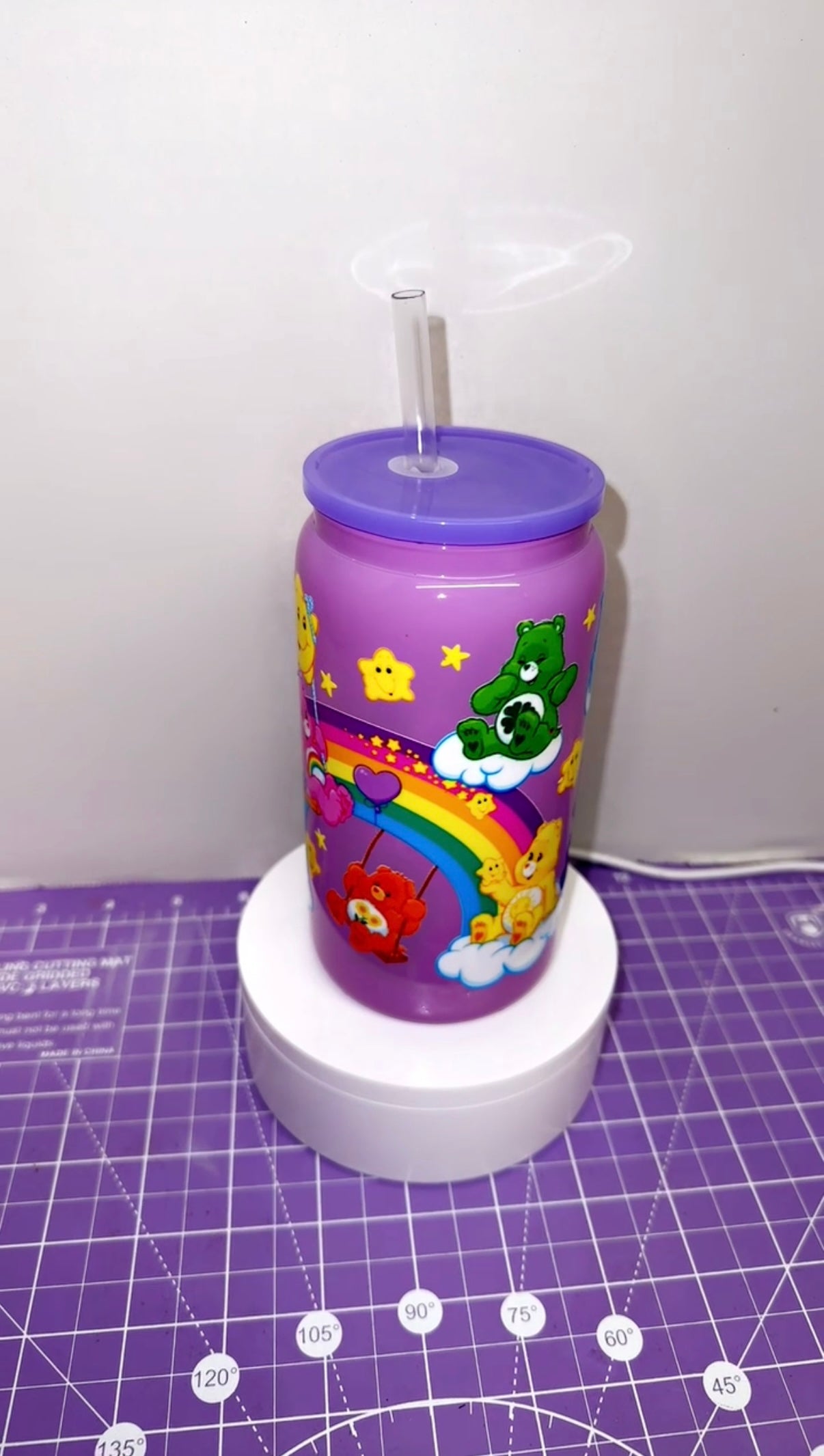 16 oz glass Libbey cup with pearl lid - Care Bear