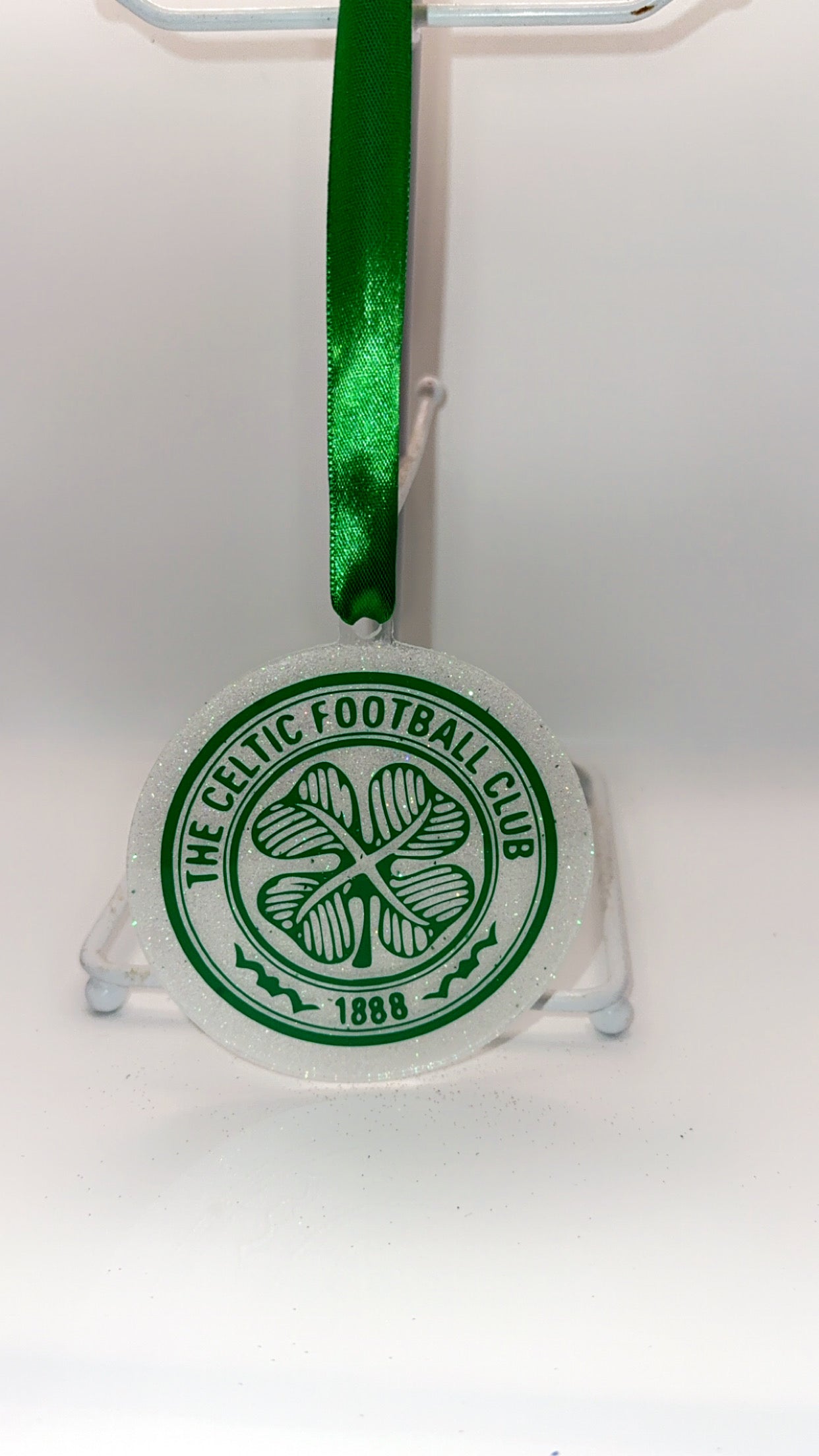 Large 10cm flat circle baubles with custom decoration