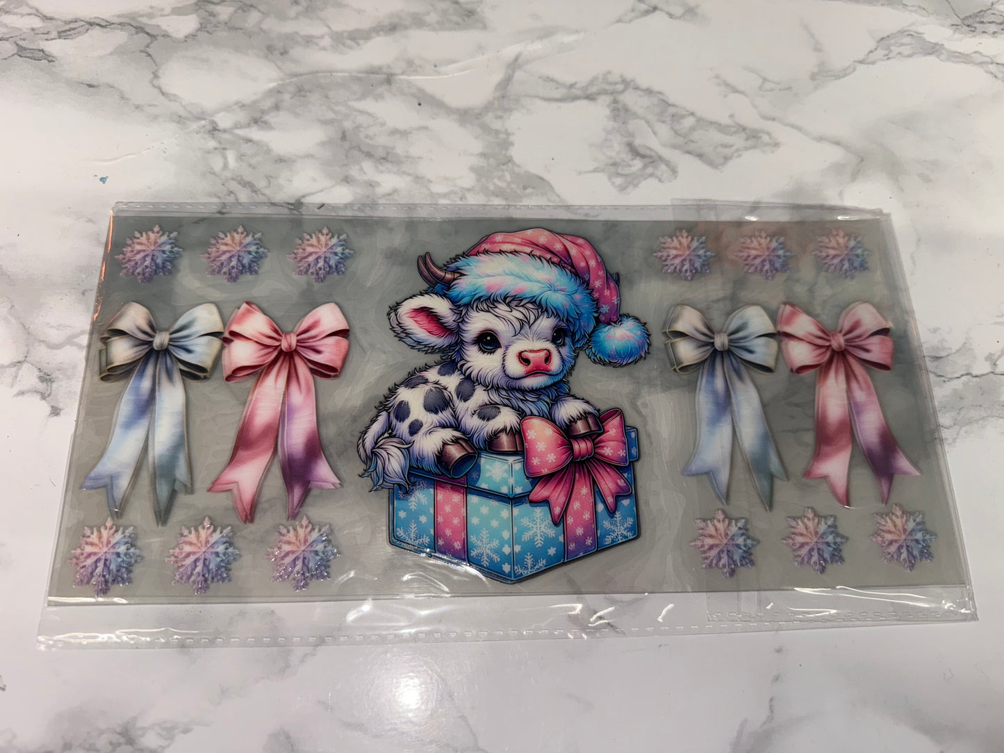 Highland Cow with Bows Xmas