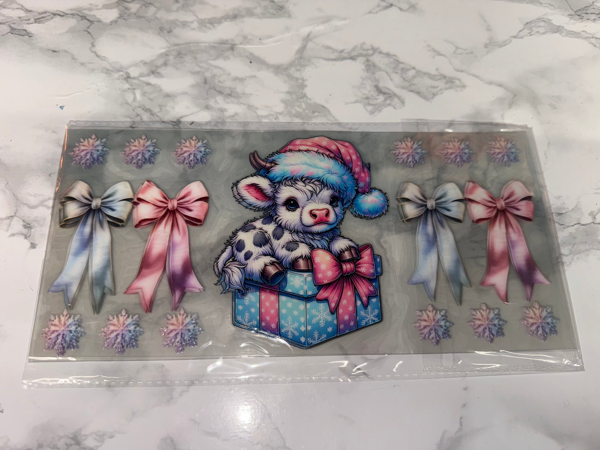 Highland Cow with Bows Xmas