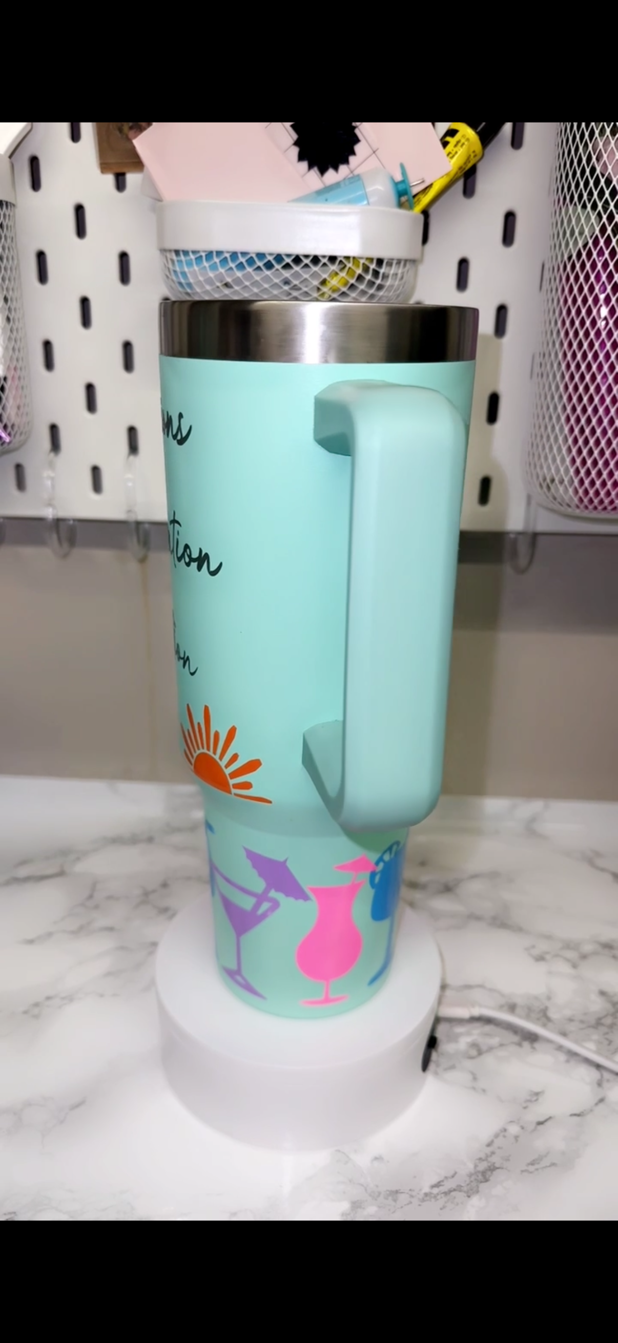 Probably a cocktail 40oz tumbler with handle - customisable