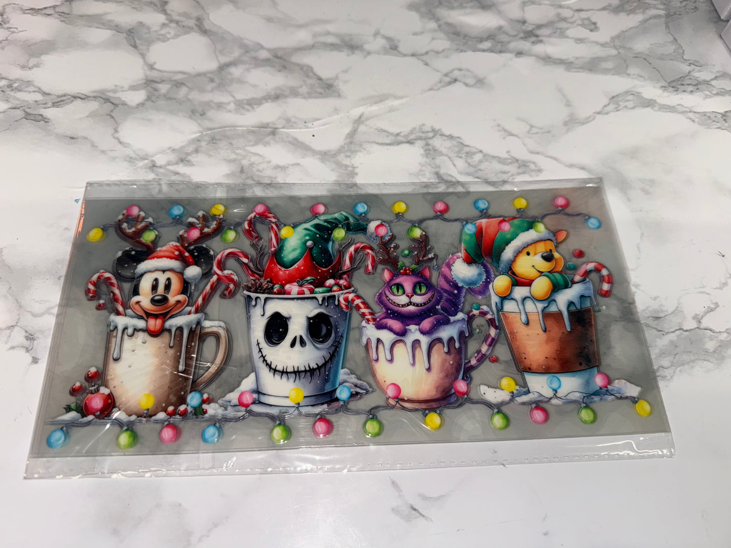 Xmas characters kids faves cup wrap