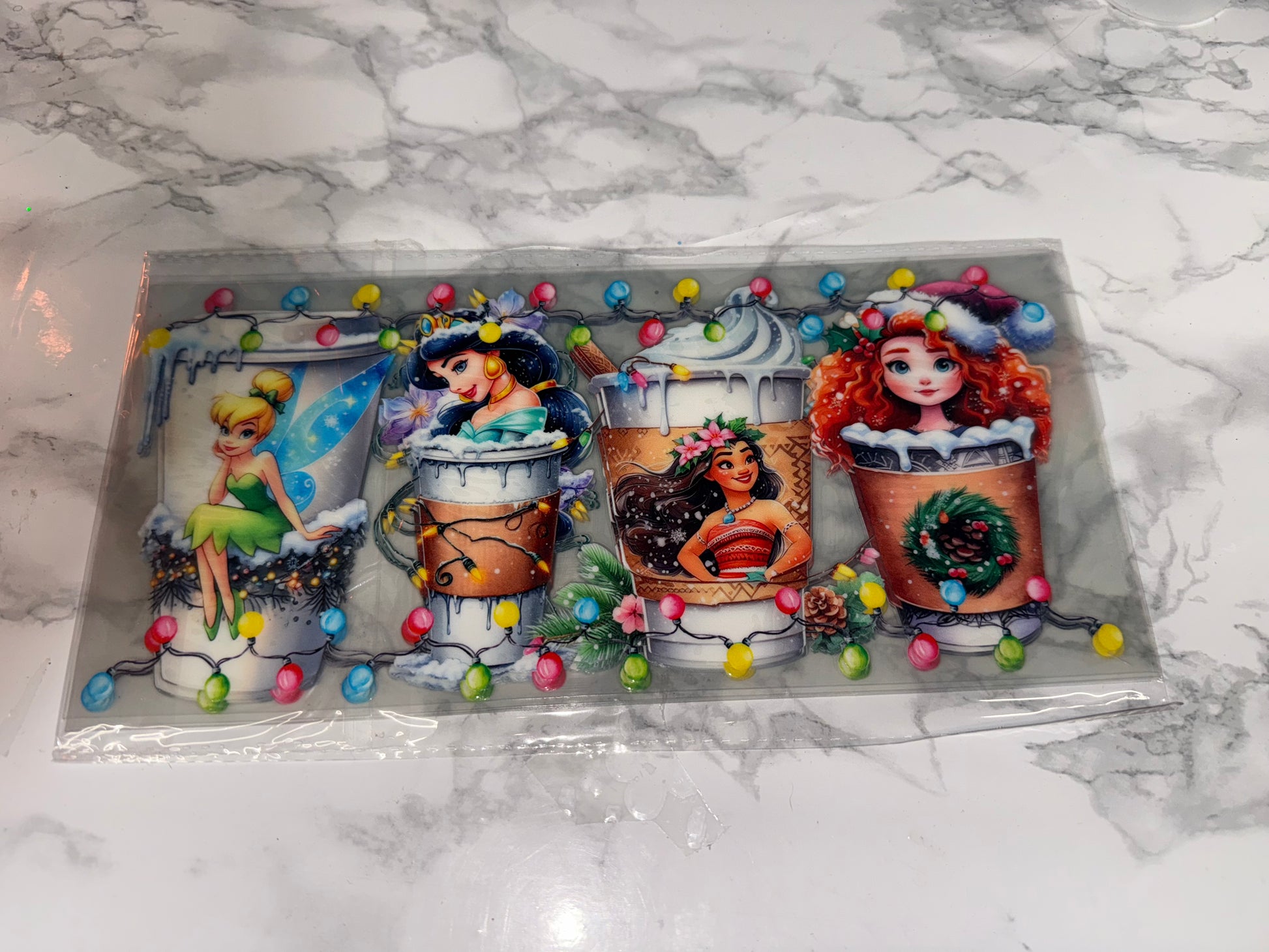 Xmas frosted drinks with princesses